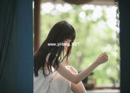 形容左右为难的句子 描写人左右为难的句子