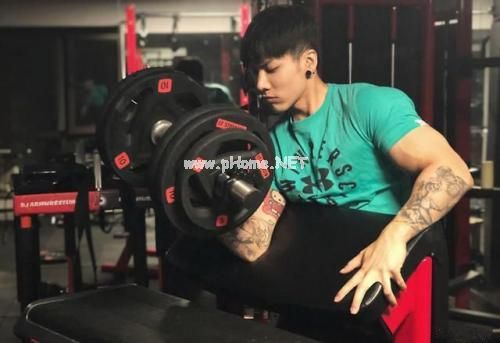 男神撩妹个性签名 撩人骚气的个性签名