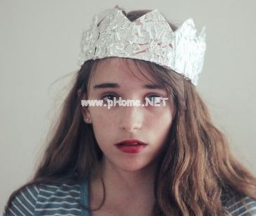 超拽的狠一点的个性签名 你的更年期提前了(精选72条)