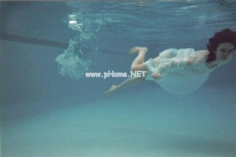 关于网恋的伤感个性签名