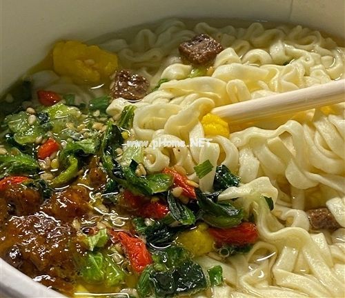 适合吃泡面的时候发的说说集锦23句