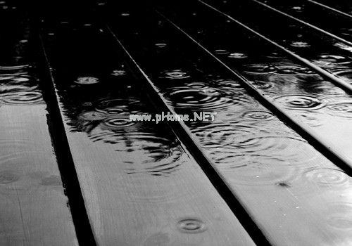 在夜雨里思念一个人的说说26句