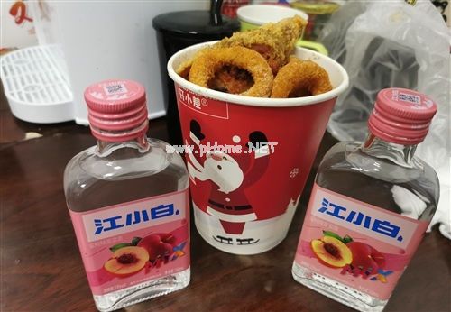 关于喝江小白的朋友圈说说收集23句