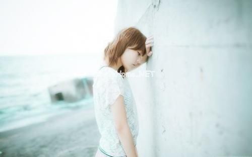 适合发朋友圈女人有气质的句子