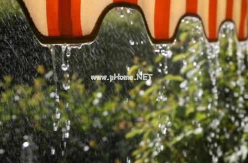 听雨的朋友圈说说 适合雨夜发的朋友圈短句汇总31句