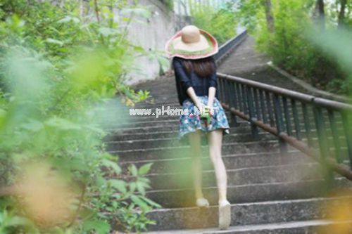 qq说说悲伤的短语 那些我留不住的，都走