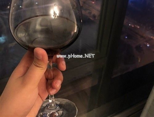 只有酒精才能麻痹自己的说说22句