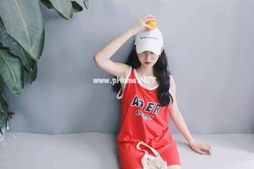心情很糟糕的伤感短语 宁愿与孤独为邻，不喜不悲，活的安逸