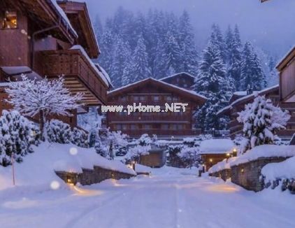 大雪纷飞的唯美说说 朋友圈下雪天文案简短文艺