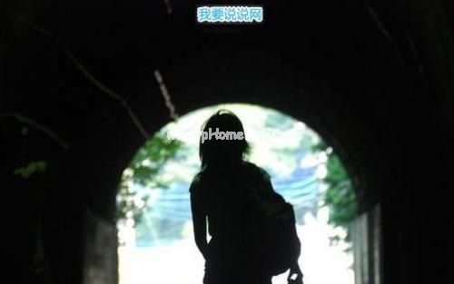适合发朋友圈的扎心的话 说不出的压抑和心累语句