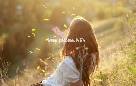 身体不舒服说说 一个人，就是这种感觉，没人关心没人疼