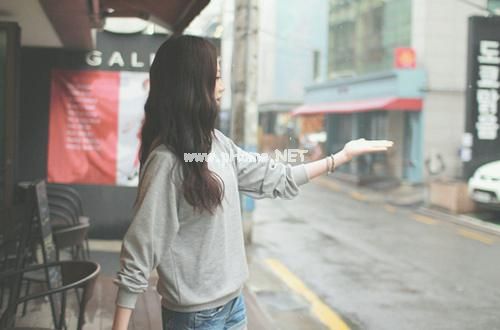心碎到撕心裂肺的文案 伤感扎心的文案句子