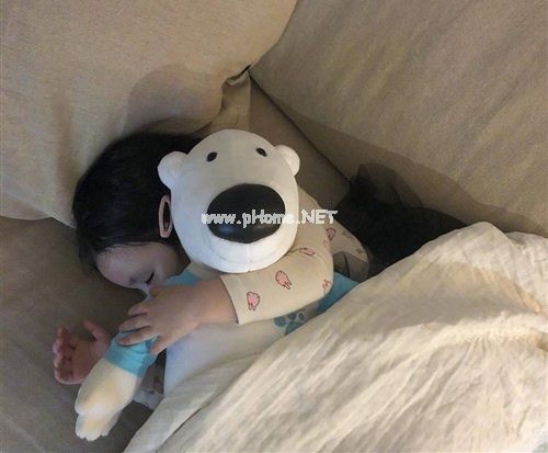关于来例假疼得厉害的说说 大姨妈肚子疼的朋友圈