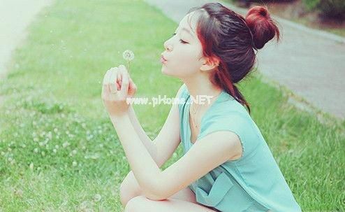 情侣照片配一句话简单 发女友照片配什么简短文字