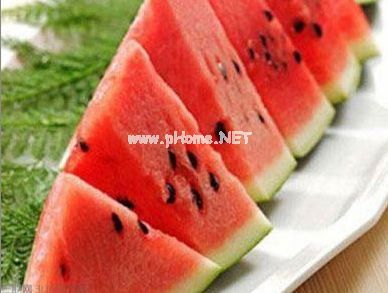 夏季吃西瓜发朋友圈的短句 夏季吃西瓜的搞笑说说收录24句