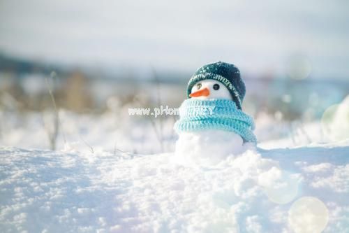 朋友圈下雪堆雪人说说句子 关于下雪天堆雪人的心情说说