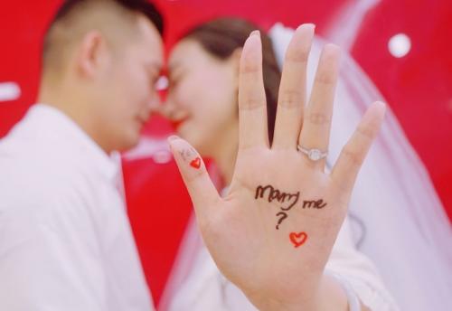 适合结婚发朋友圈的句子 适合领证发朋友圈的句子