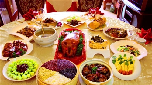 挡不住美食的诱惑说说