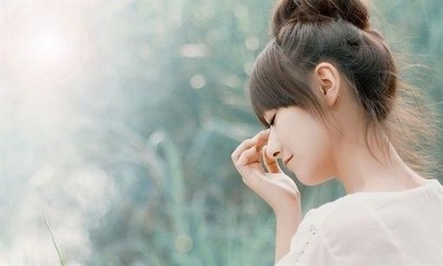 形容大姨妈疼痛的幽默说说(精选31句)
