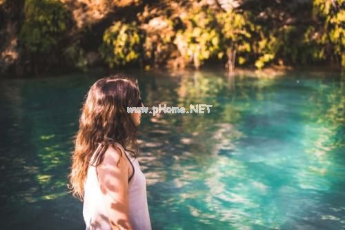 发朋友圈旅行说说 朋友圈旅游心情短语句子(精选29句)