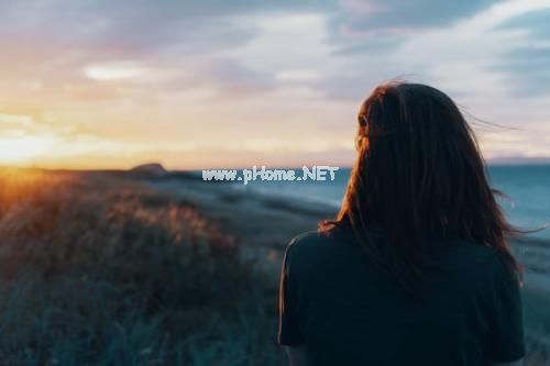 孤独一个人的说说 关于孤独一人的说说伤感(精选70句)