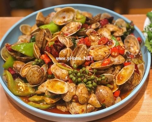 形容自己饿的朋友圈说说